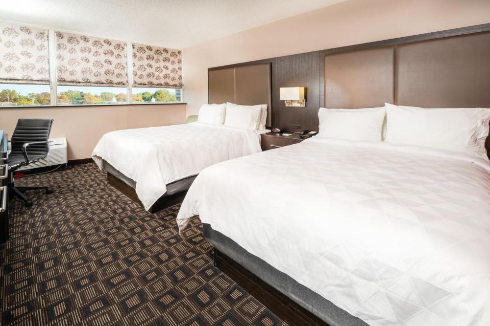 Premium Double Room with Two Double Beds interior
